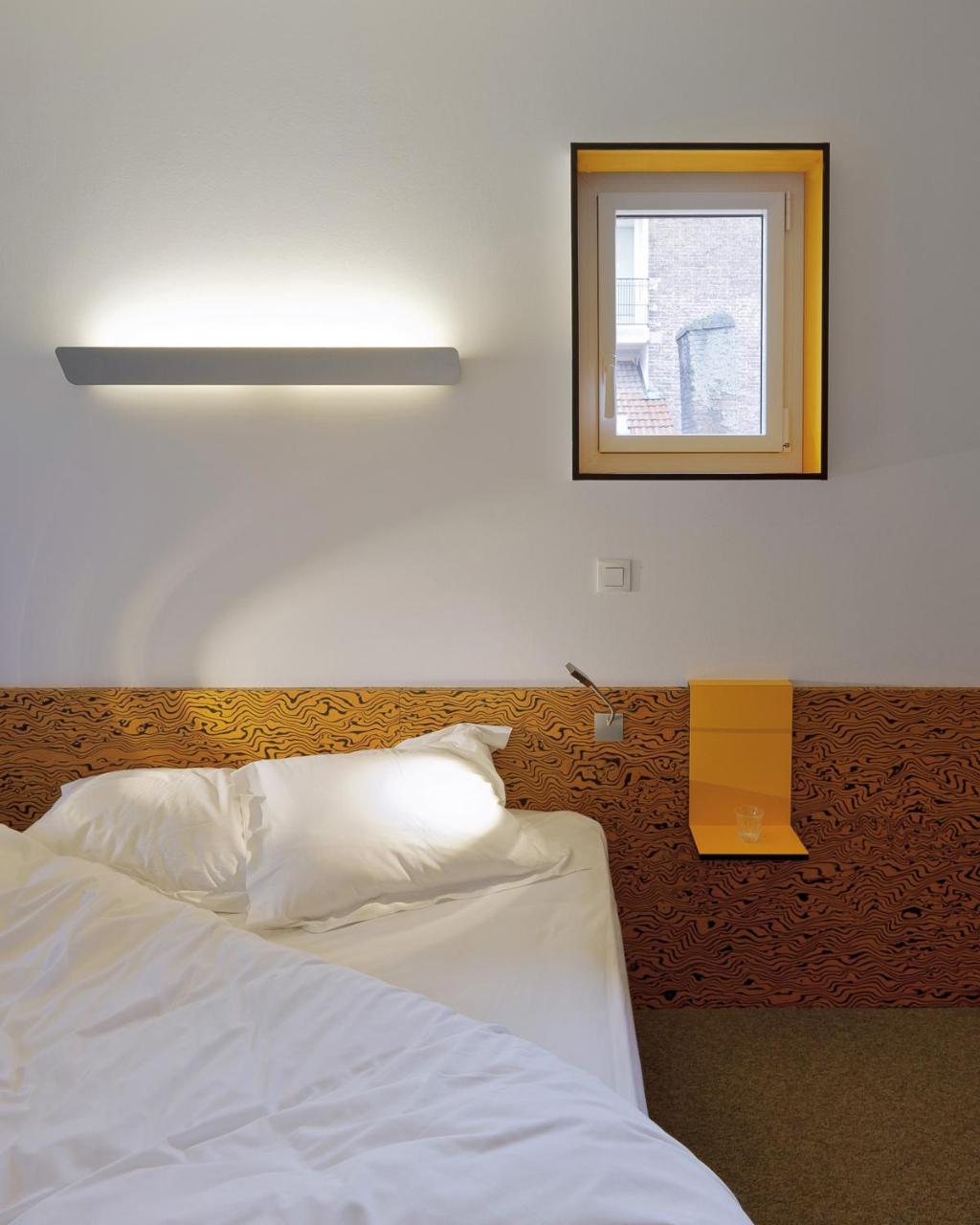 Continental Hotel *
